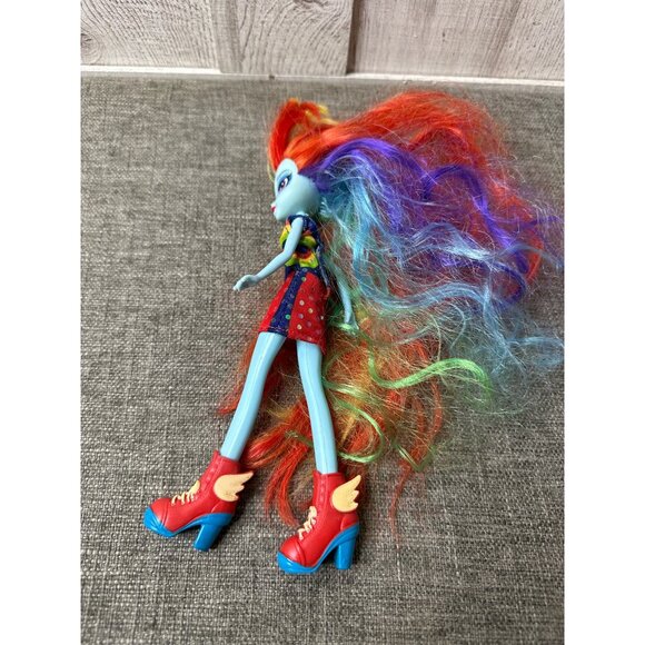 Rainbow Dash Equestria Girls Doll With Vibrant Multicolor Hair & Wings Shoes Has - Picture 3 of 4